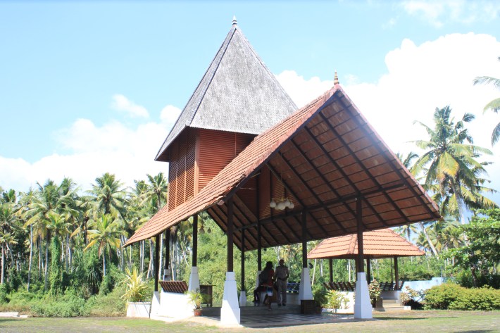 The dock to access Estuary Island Hotel 